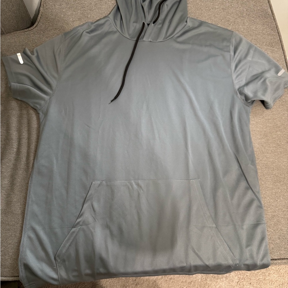Men’s Gray Short Sleeve Hoodie